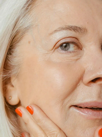 2)
Snäll mot torr och känslig hud.
Fokus på fukt + barriär så huden känns mjuk inte stram.